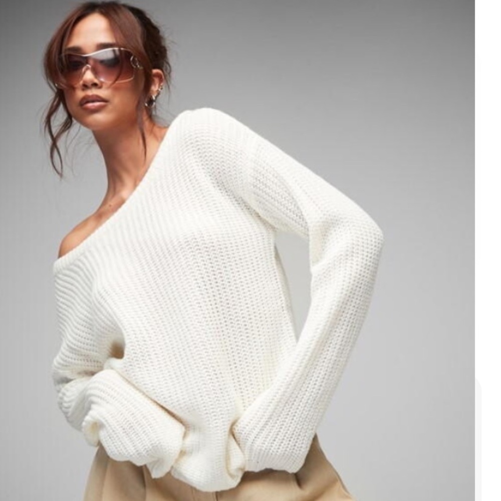 Missguided Cream Off-the-Shoulder Cropped Sweater Chunky Knit